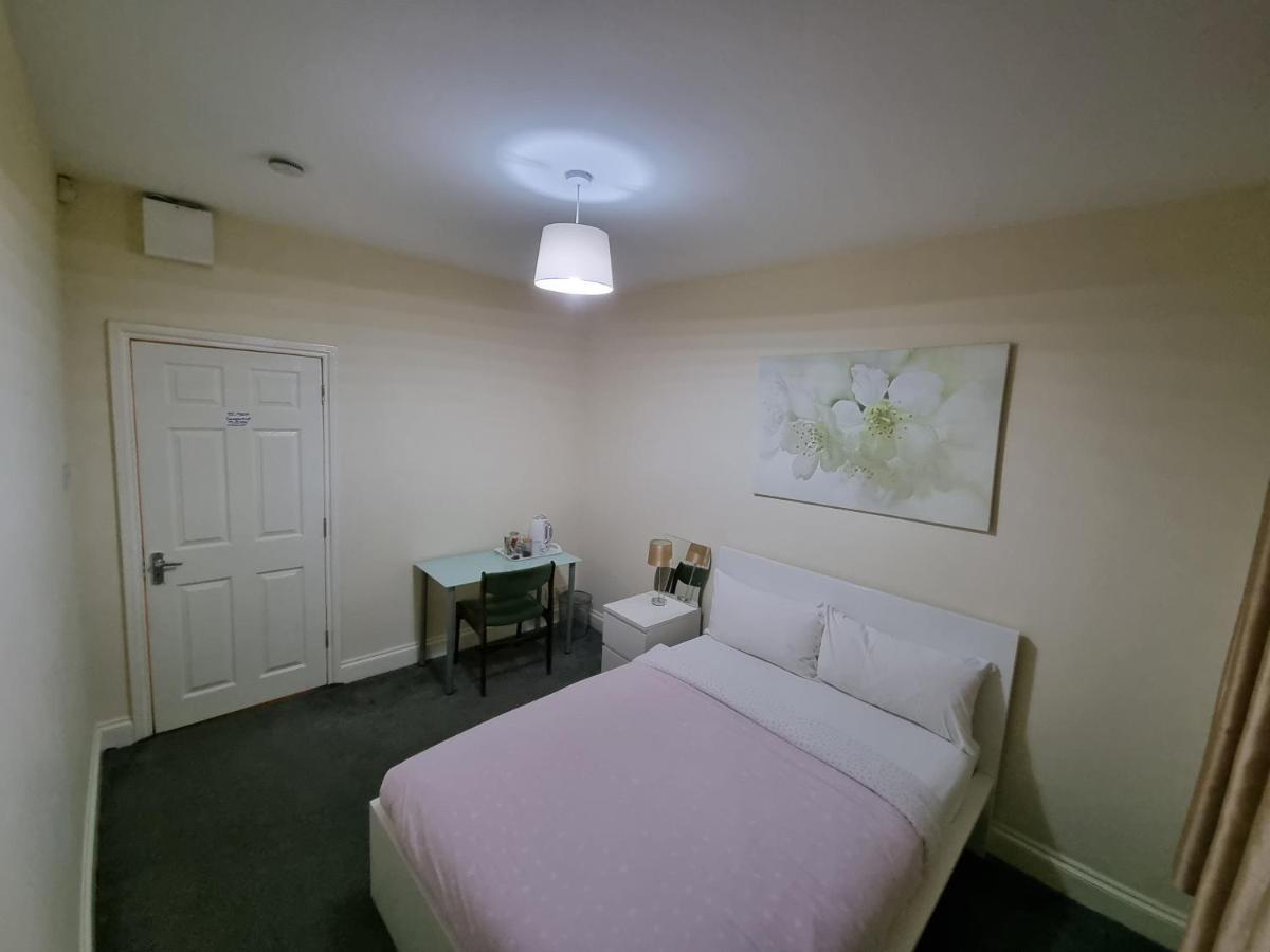 Guess Bungalow Wembley Apartment London Bagian luar foto