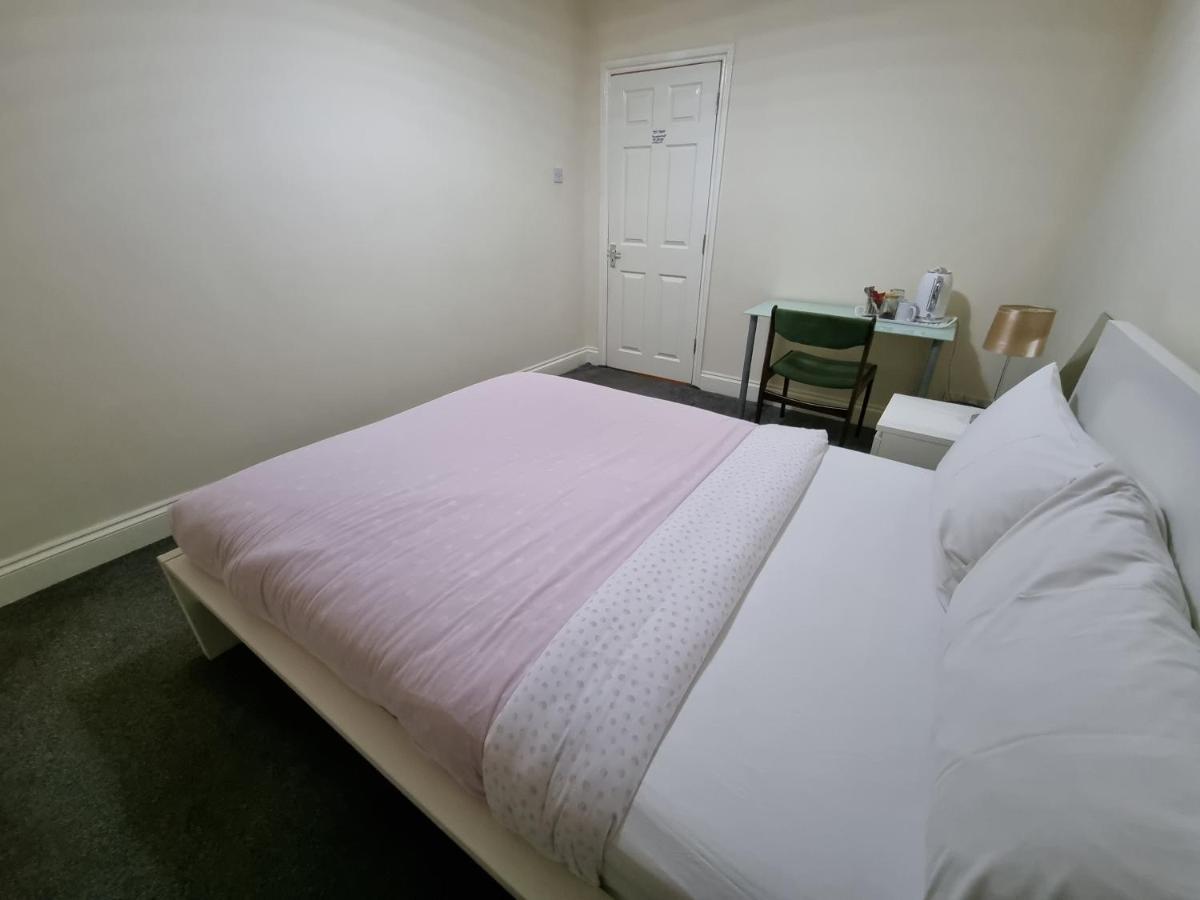 Guess Bungalow Wembley Apartment London Bagian luar foto