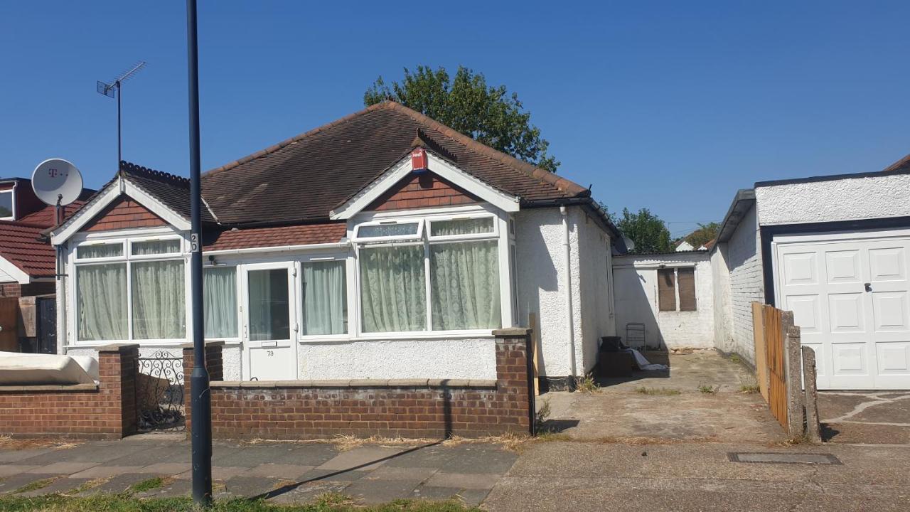 Guess Bungalow Wembley Apartment London Bagian luar foto
